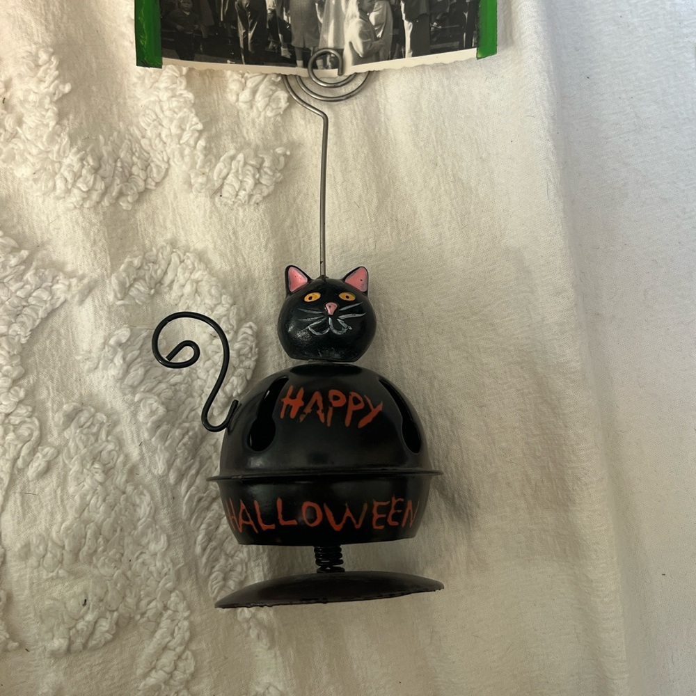 Vintage cat Halloween photo holder